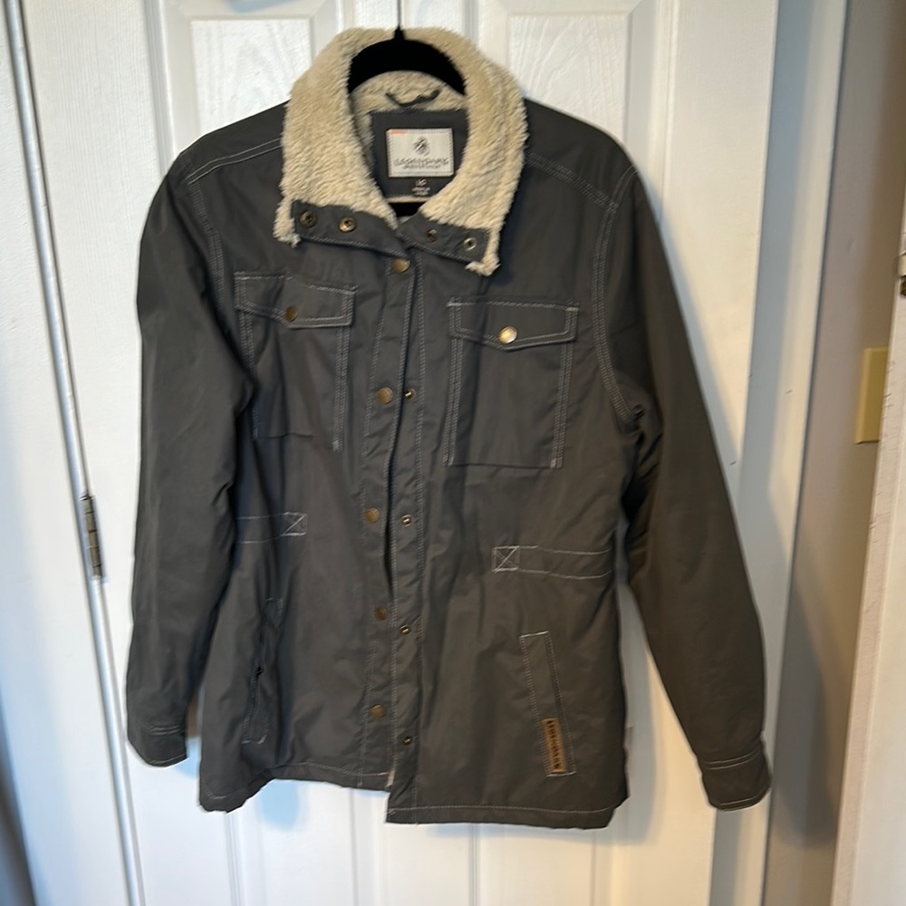 Legendary Whitetails Gray Field Jacket Sherpa-Lined, excellent condition.